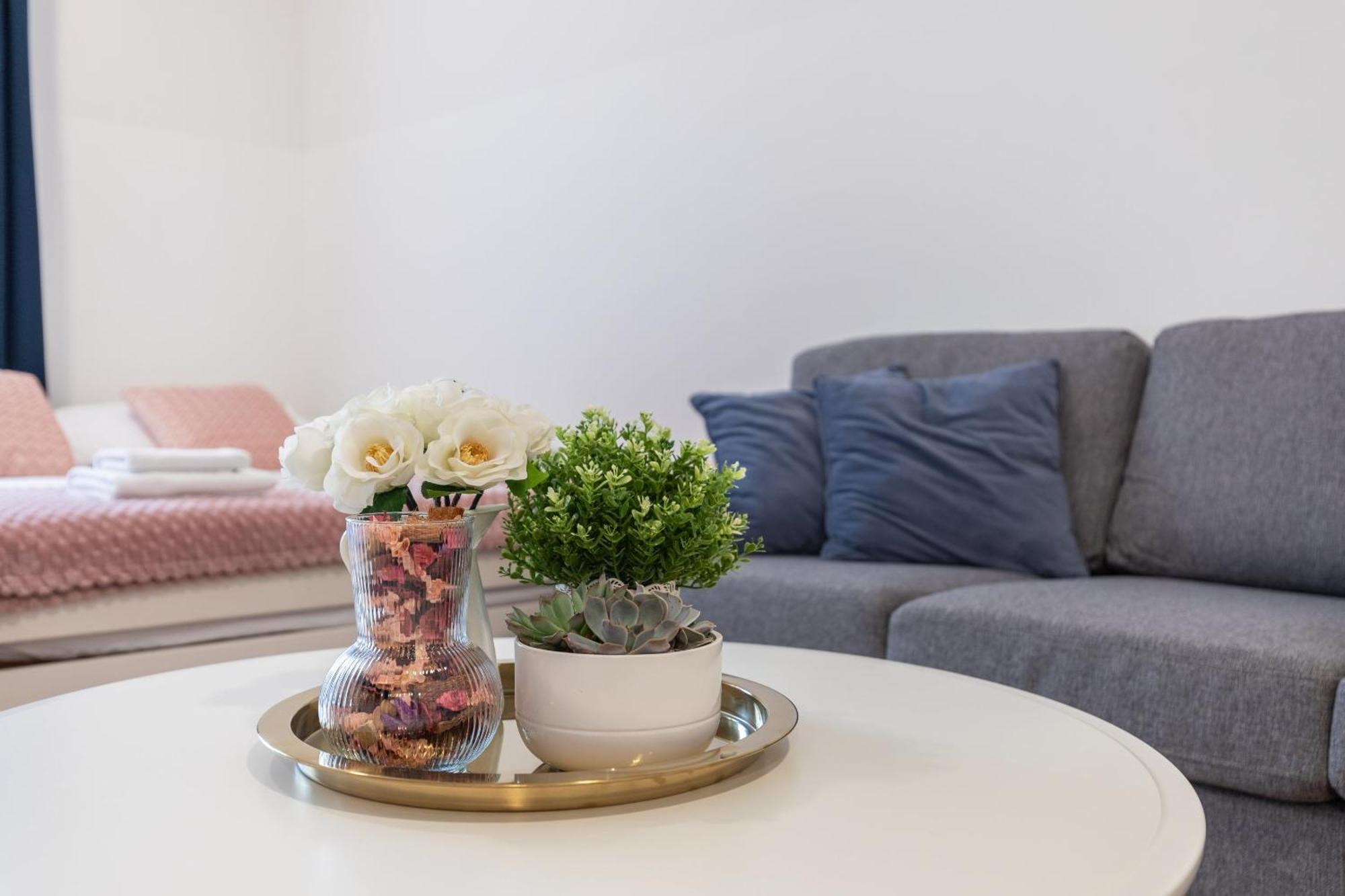 Center Pearl 3 - Prime Location! *